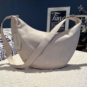 Universal Thread Slouchy Crescent Sling Handbag